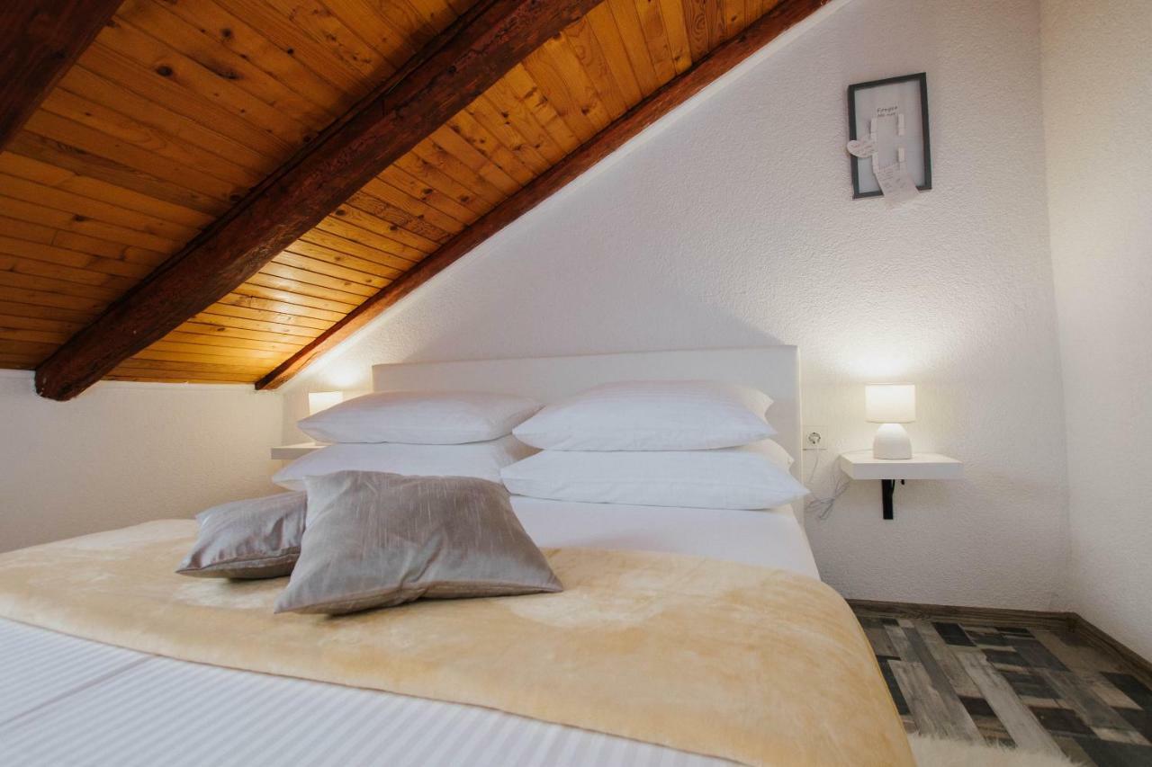 Apartment Toma Trogir Exterior foto